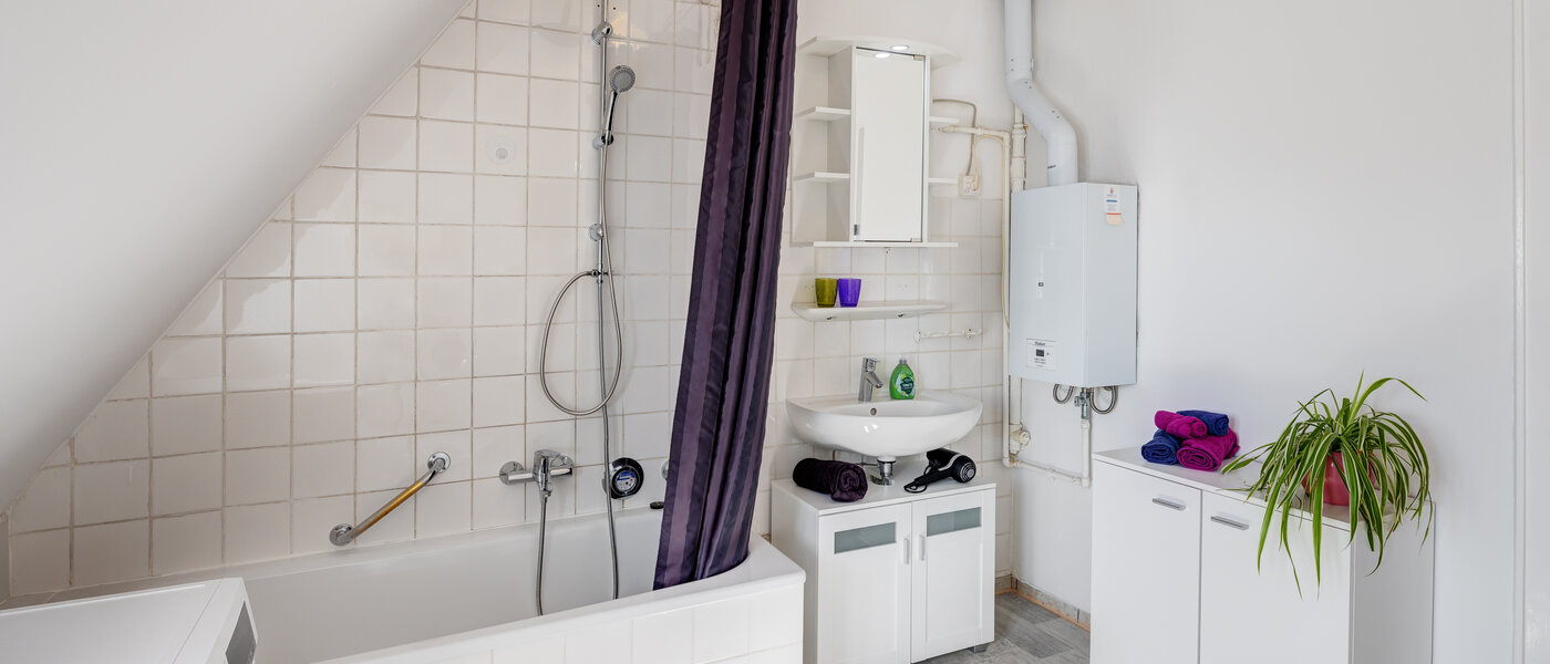 Podkrovní byt München Nymphenburg 02 Koupelna 13654