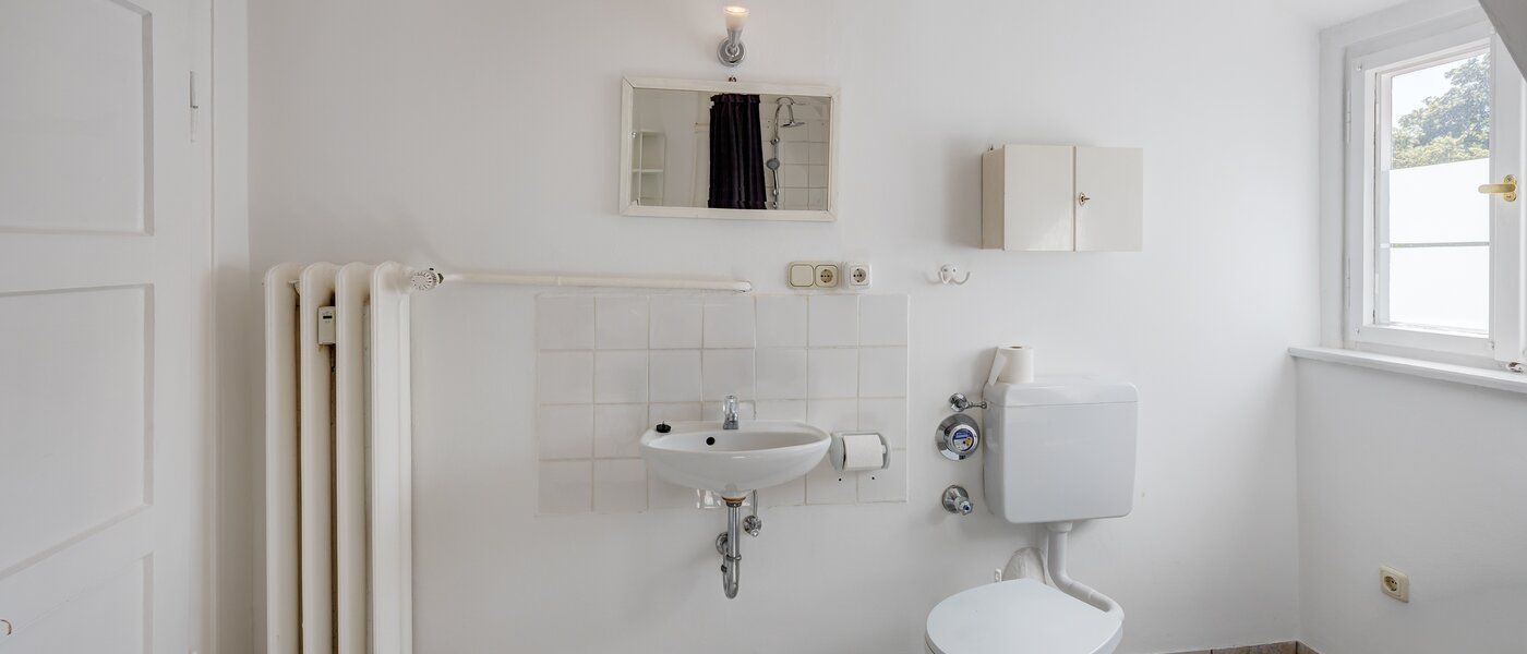 Podkrovní byt München Nymphenburg 05 Koupelna 13654