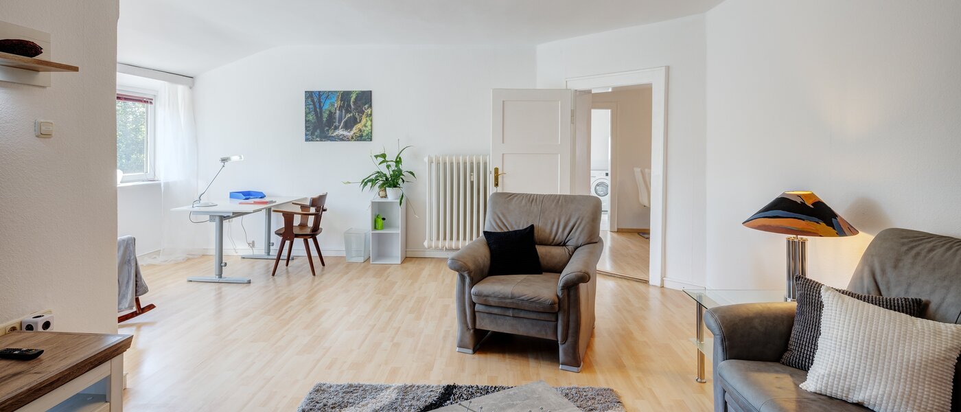 Podkrovní byt München Nymphenburg 03 Obývací prostor 13654