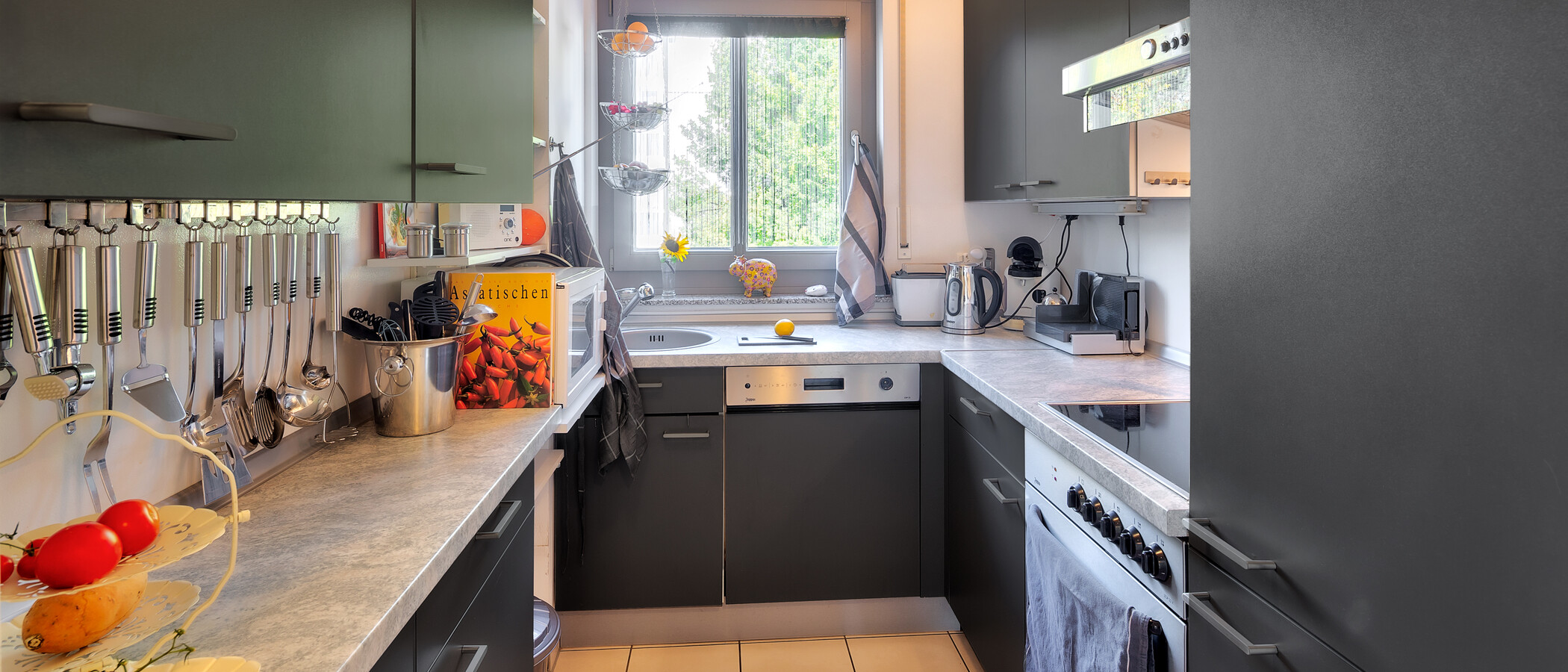 Flat Unterhaching 01 Kjøkken 13690