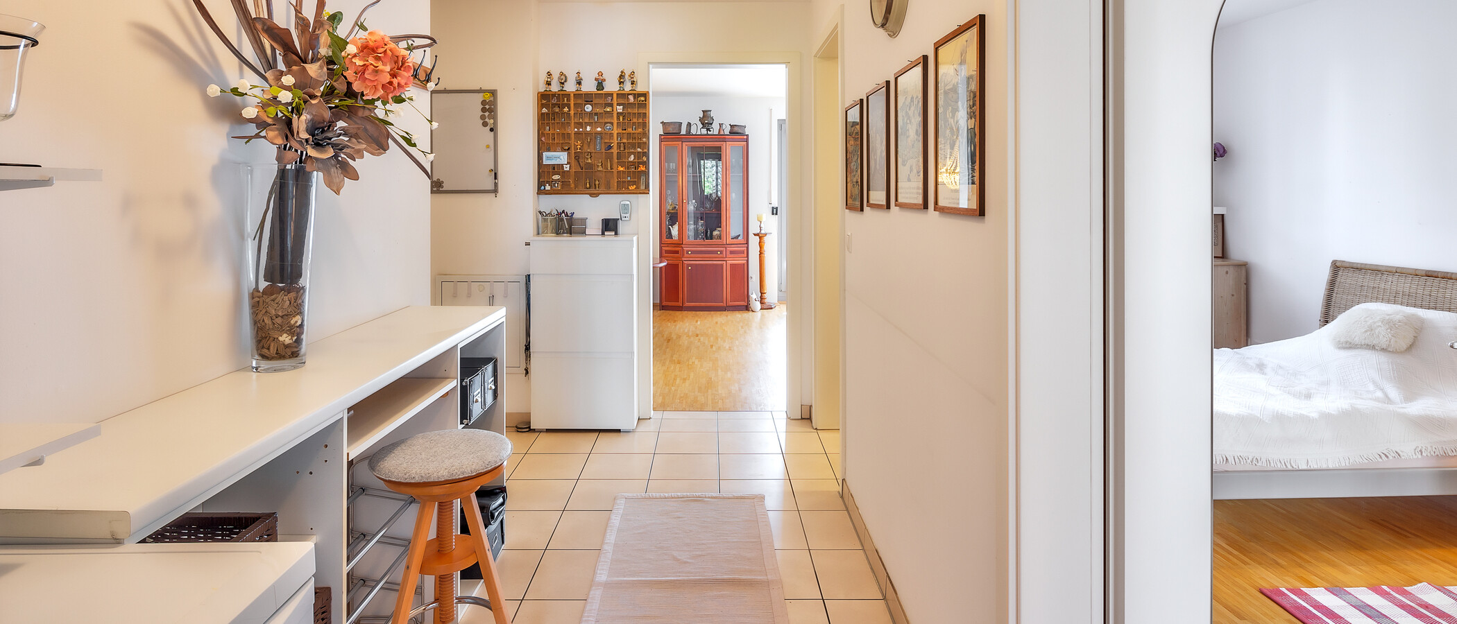 Flat Unterhaching 01 Korridor/gang 13690