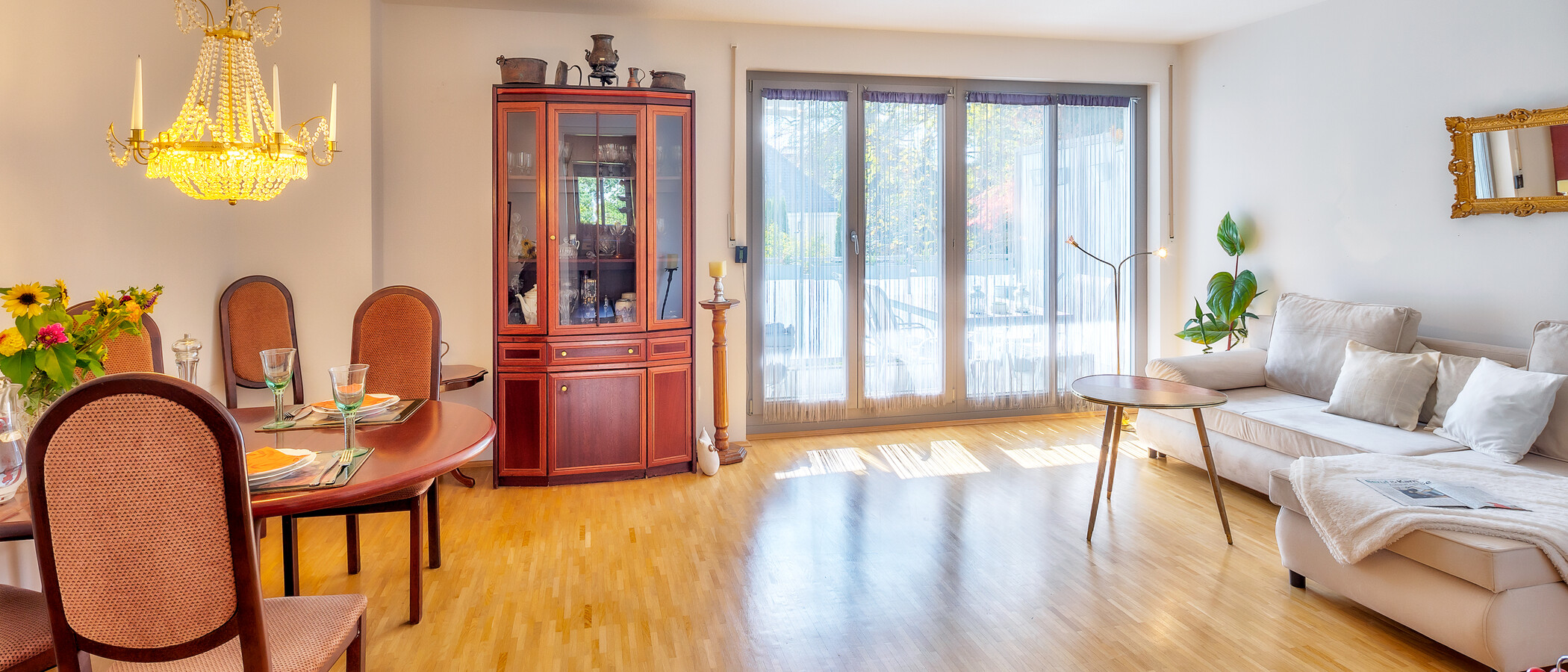 Flat Unterhaching 01 Stue og oppholdsrom 13690