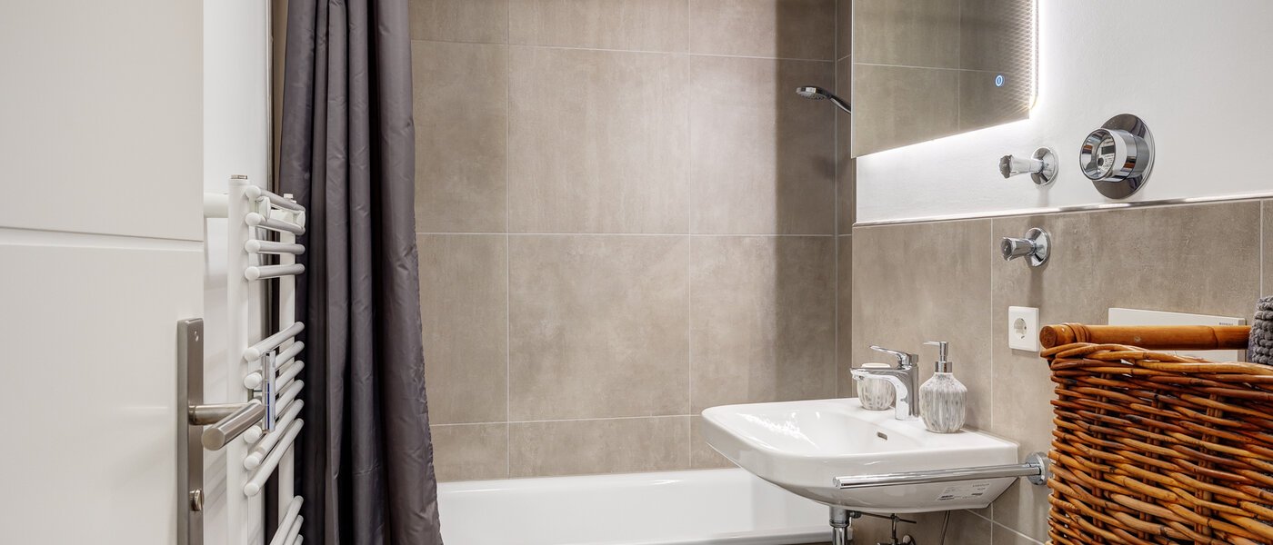 Ravna stran München Solln 01 Kopalnica 13691