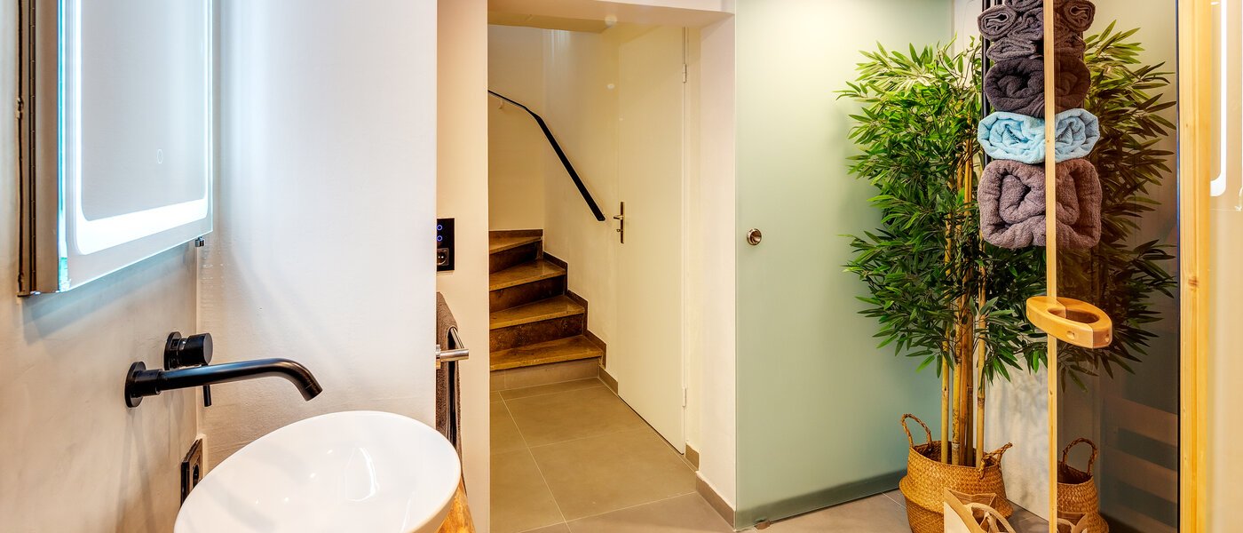 Köşe teraslı ev Eichenau 03 3. banyo 13696