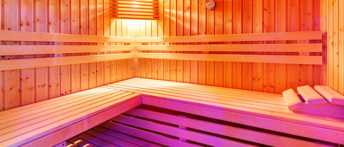 Köşe teraslı ev Eichenau 01 Sauna 13696