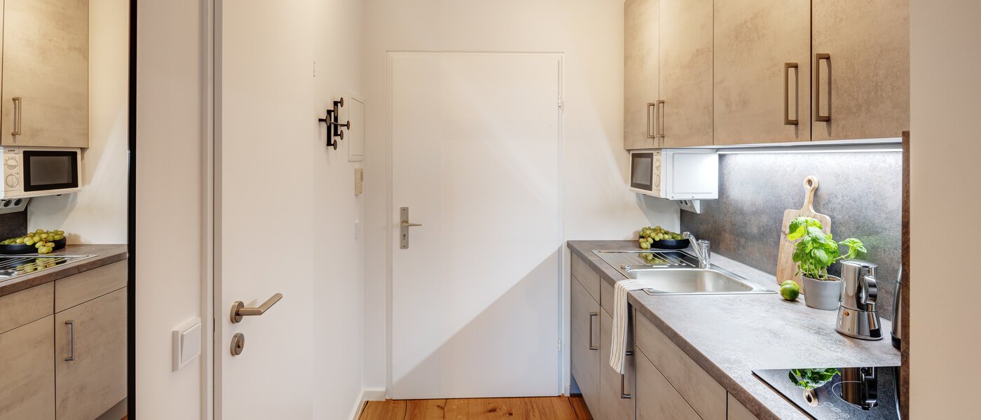 Ploché München Arabellapark 01 Chodba/priestor 13725