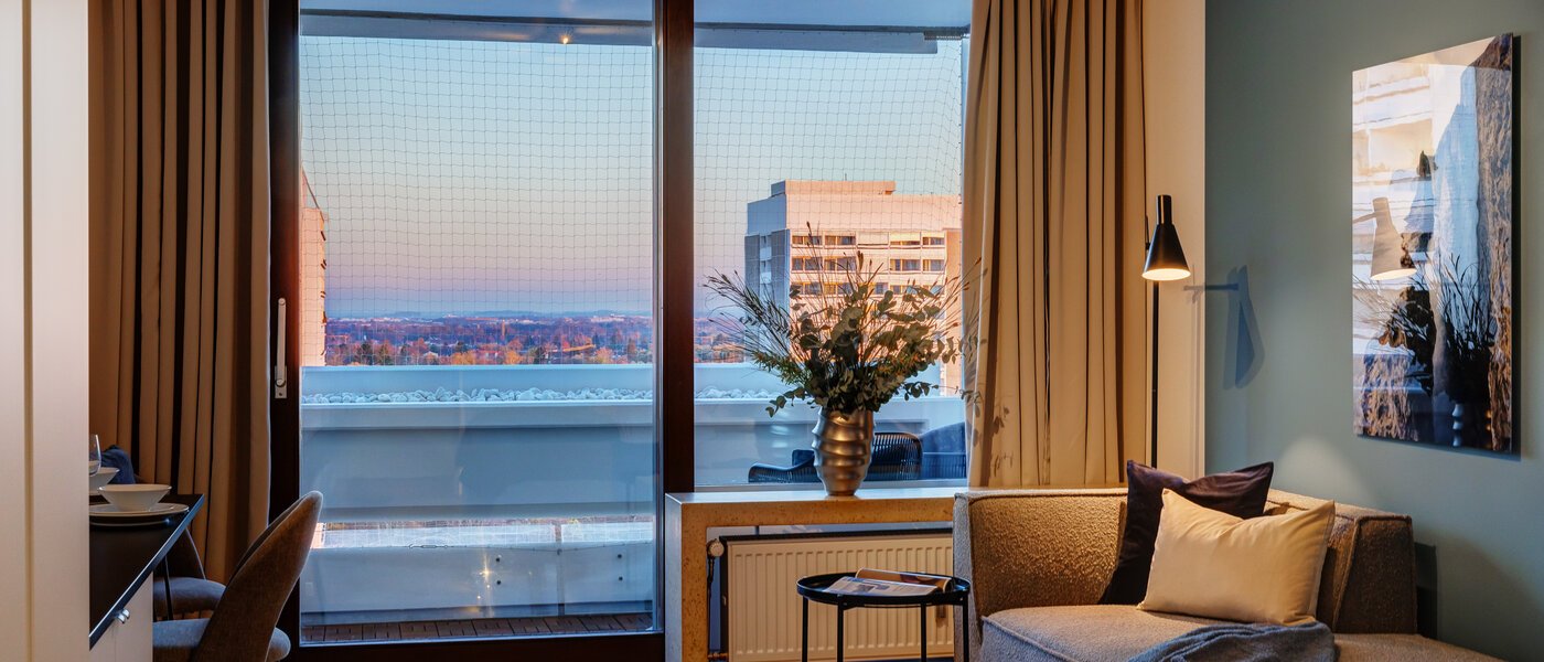 Ploché München Arabellapark 03 Zobraziť 13725