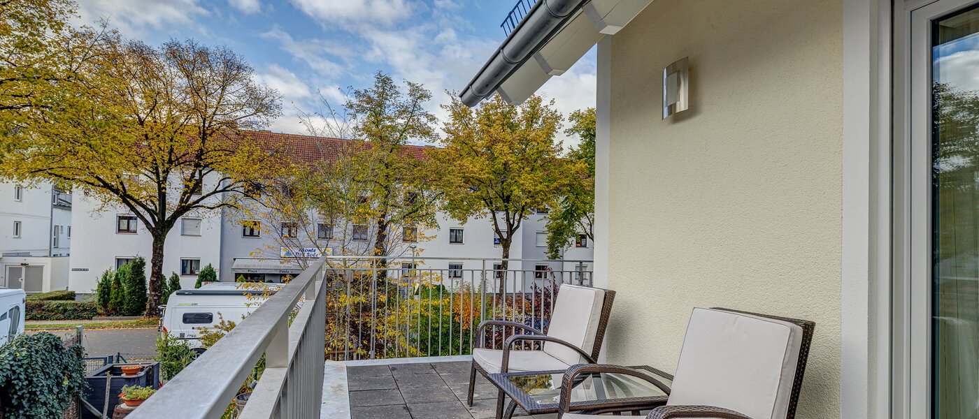 Ploché Oberschleißheim 01 Balkon 13735