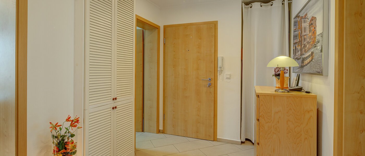 Düz München Untermenzing 01 Koridor/koridor geçidi 13759