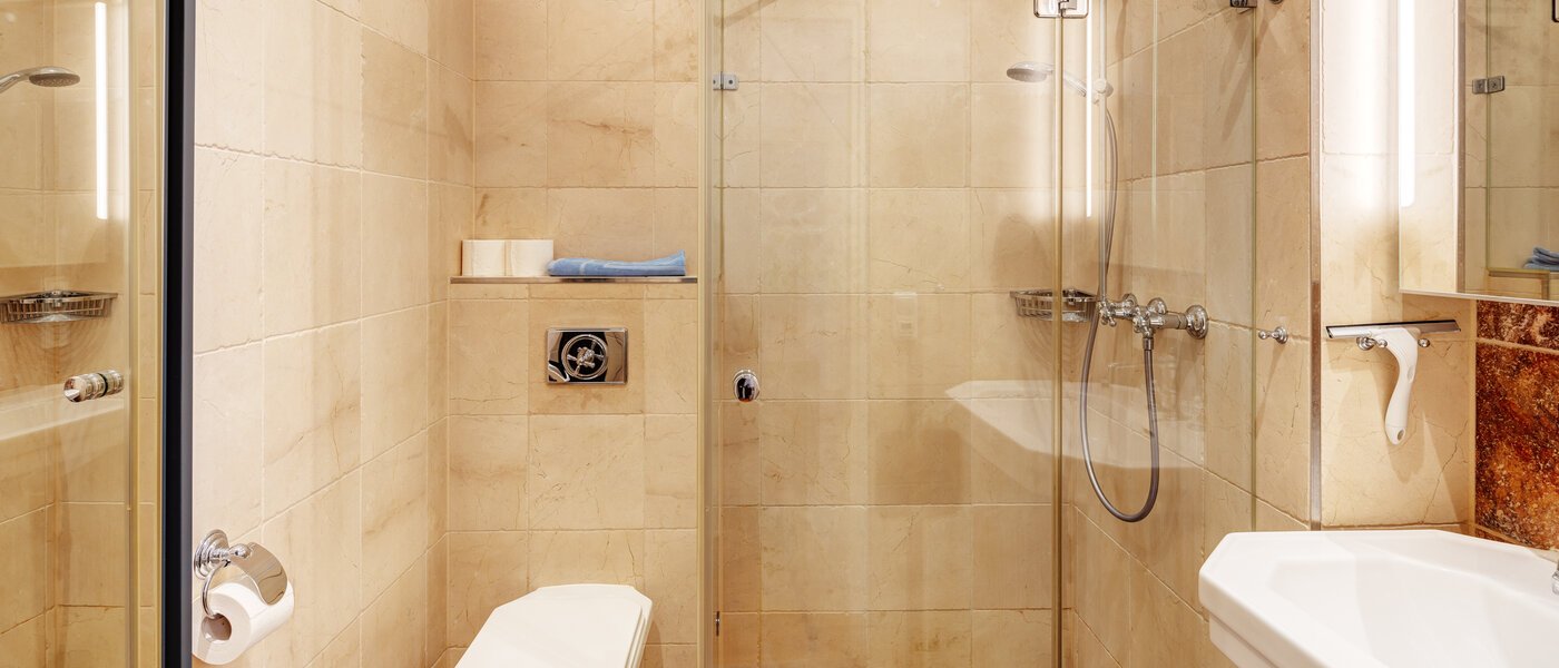 Flat München Maxvorstadt - Rund um den Josephplatz 02 Baderom 13761