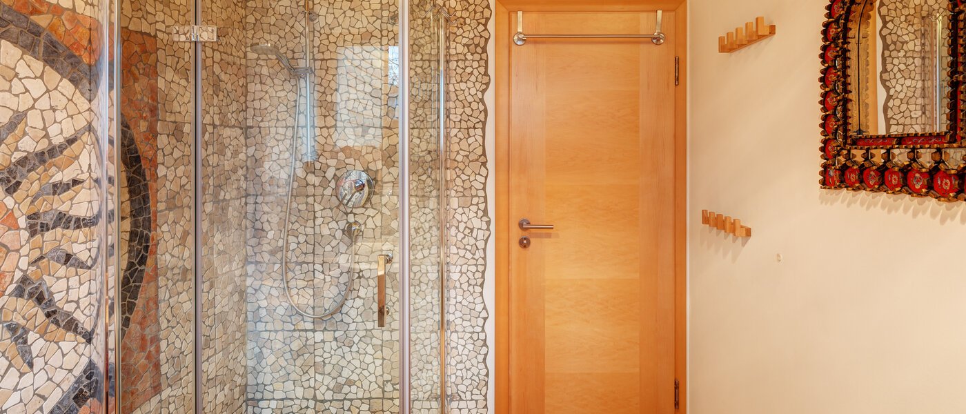 Moradia isolada Oberhaching 02 2. casa de banho 13766