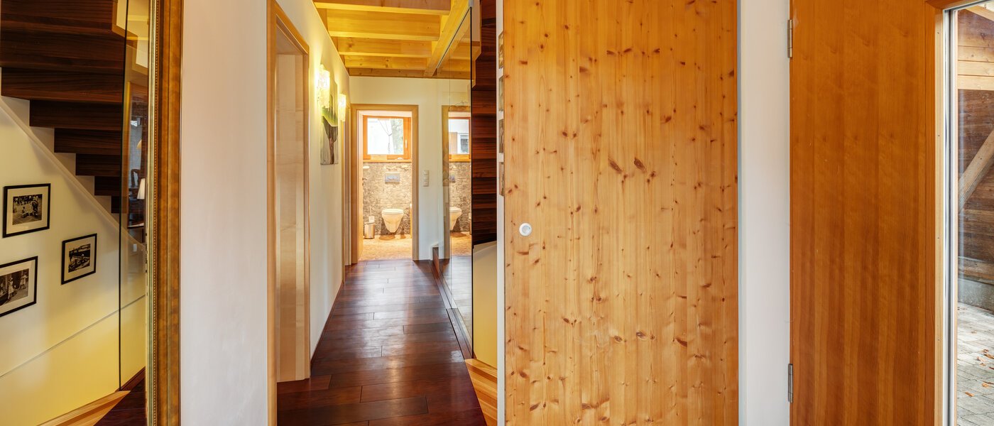 Moradia isolada Oberhaching 01 Corredor/passagem 13766