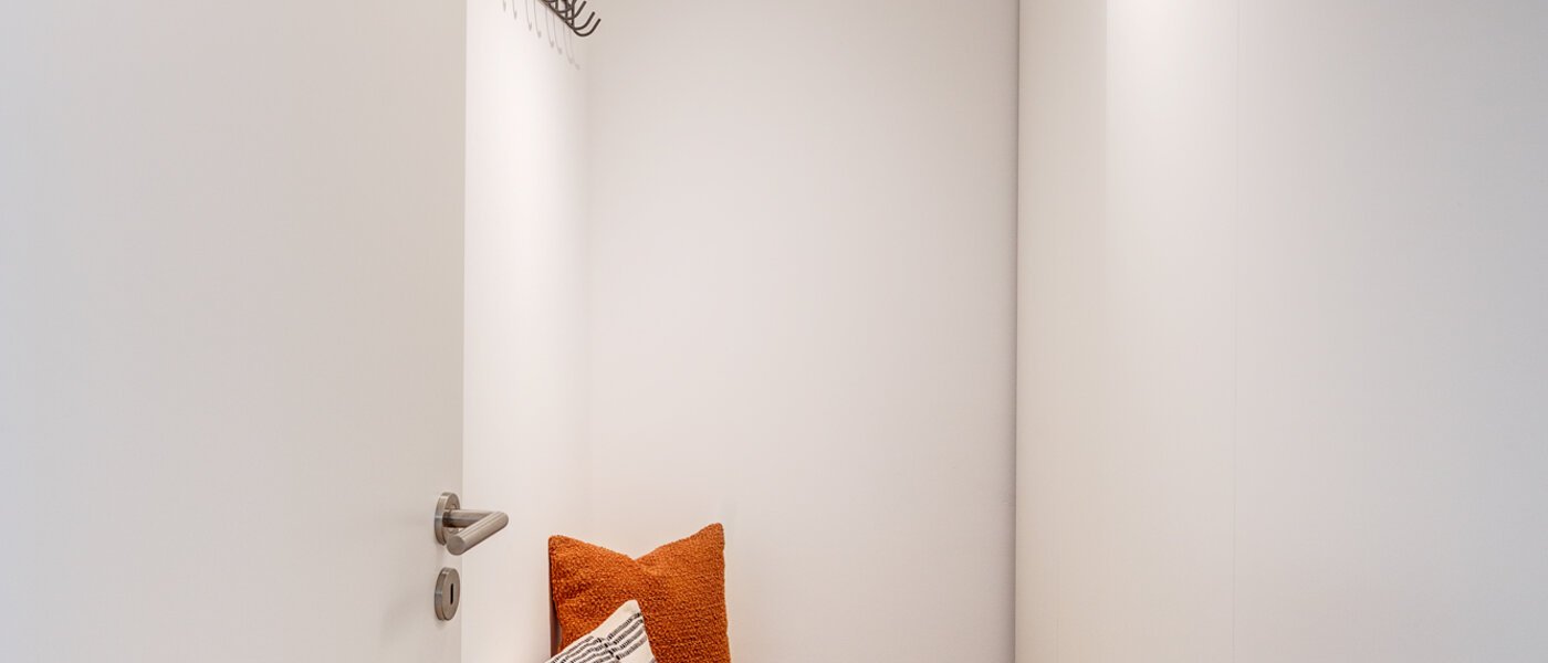 Düz München Neuhausen 01 Giyinme Odası 13806