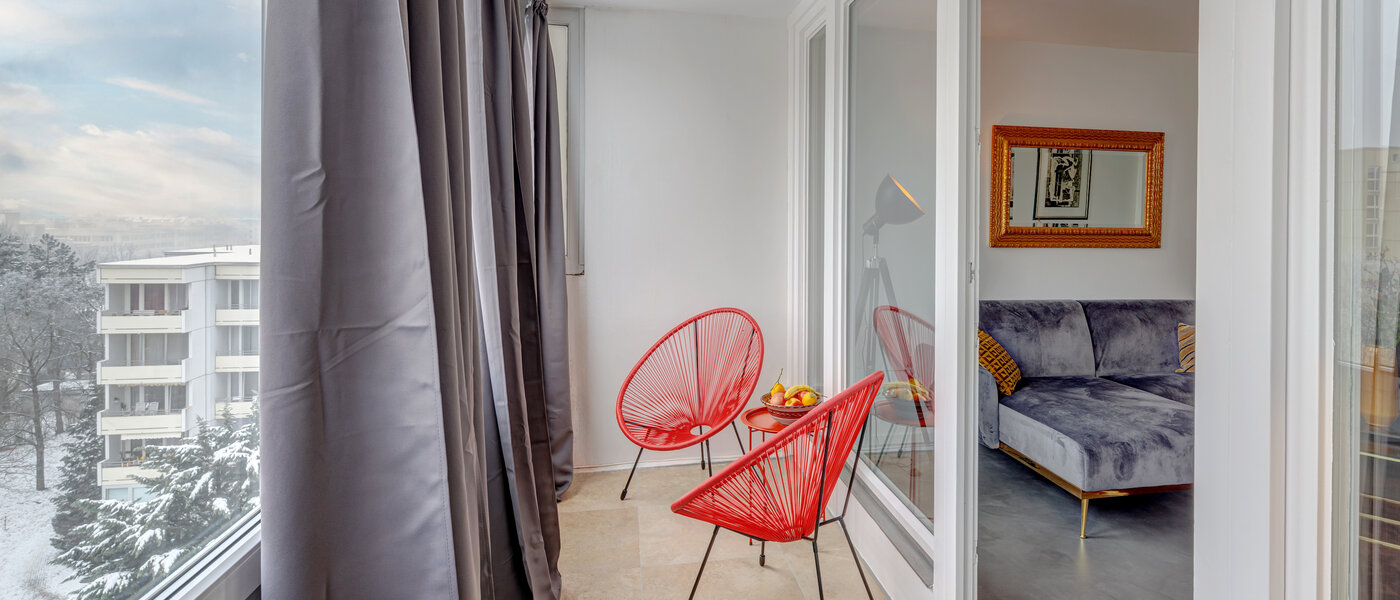 Ravna stran München Moosach 01 Loggia 13811