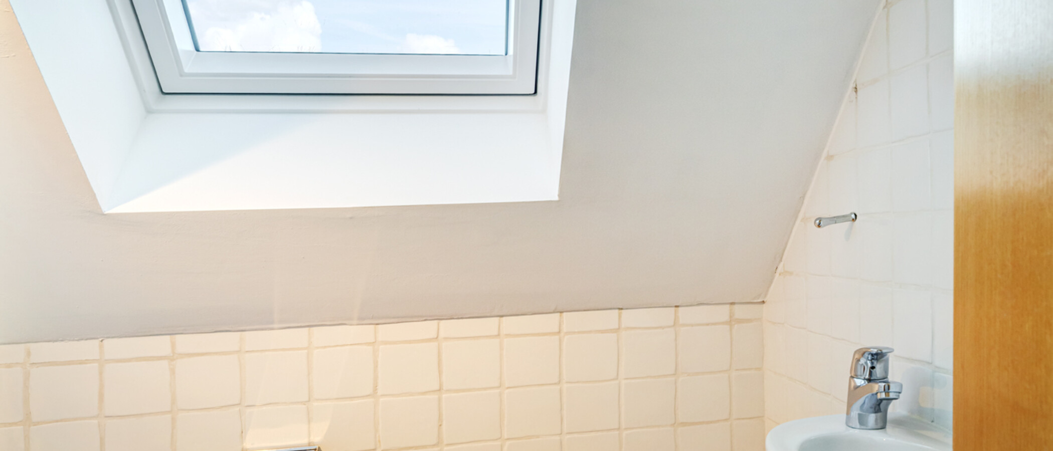 Fritliggende hus München Trudering 01 Gæstetoilet 13845