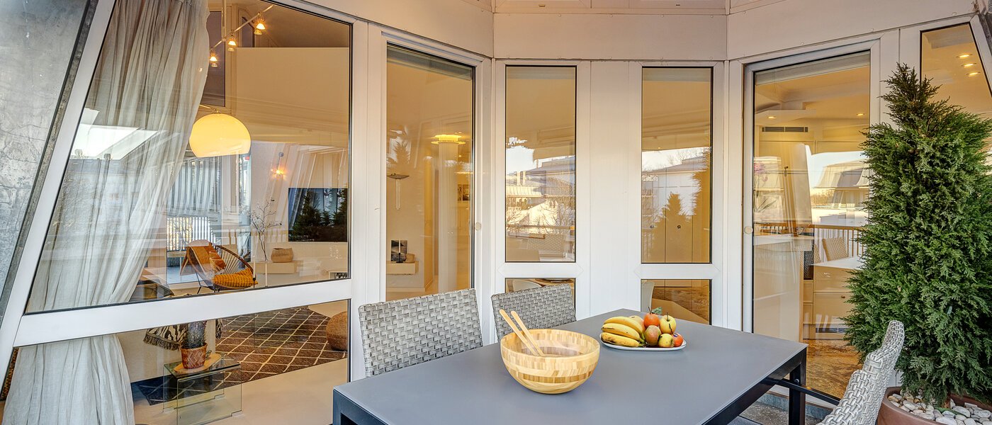 Maisonnette galerijflat München Bogenhausen 03 1e balkon 13849