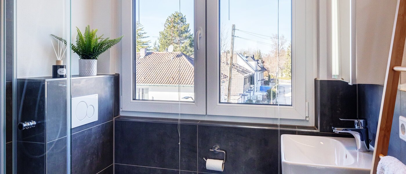 Таванско помещение München Waldtrudering 01 Баня 13853