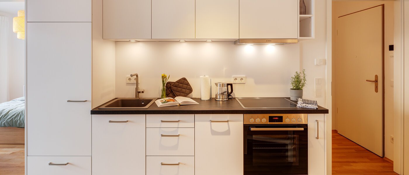 Płaski München Neuhausen 01 Kuchnia 13855