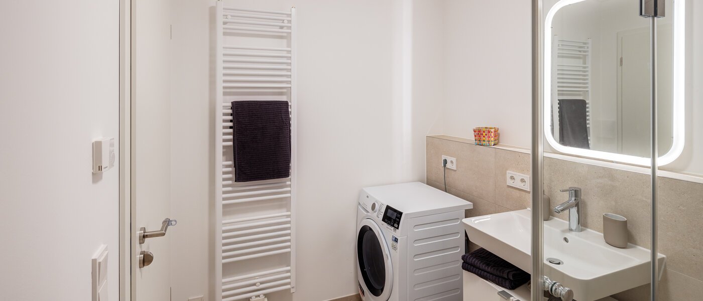 Płaski München Neuhausen 03 Łazienka 13855