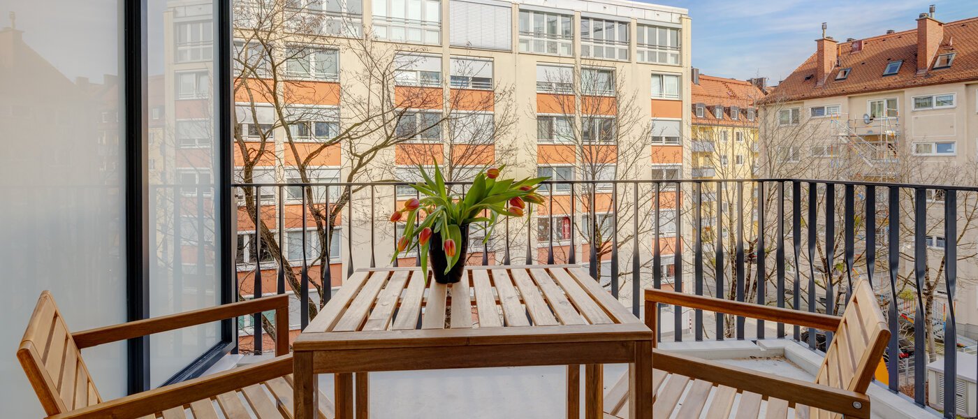 Płaski München Neuhausen 02 Loggia 13855