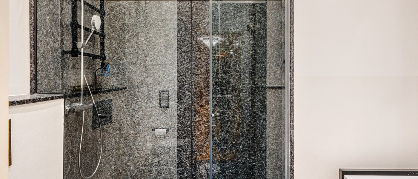 Platt München Au-Haidhausen 01 2. Badrum 13875