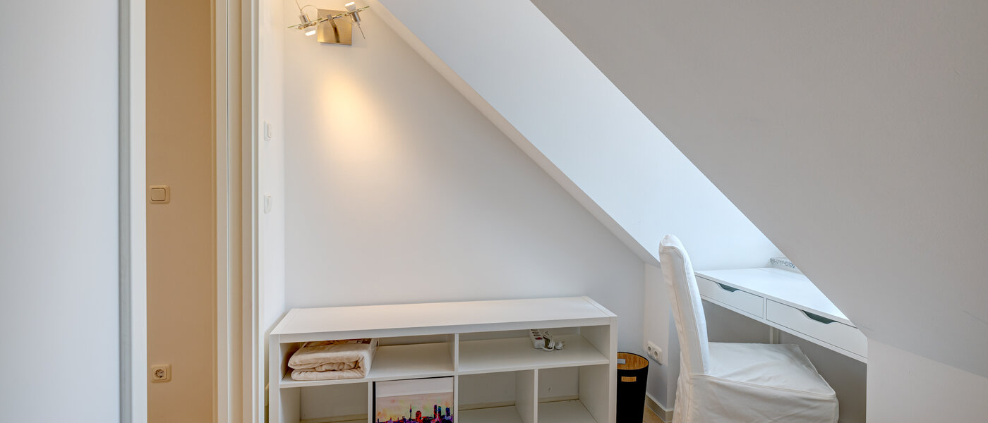 Podstrešno stanovanje München Ludwigsvorstadt 02 2. spalnica 13896