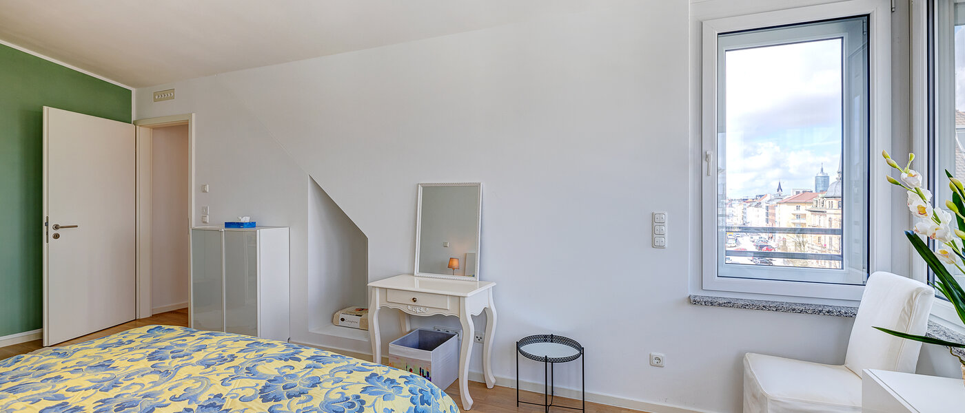 Podstrešno stanovanje München Ludwigsvorstadt 03 1. spalnica 13896