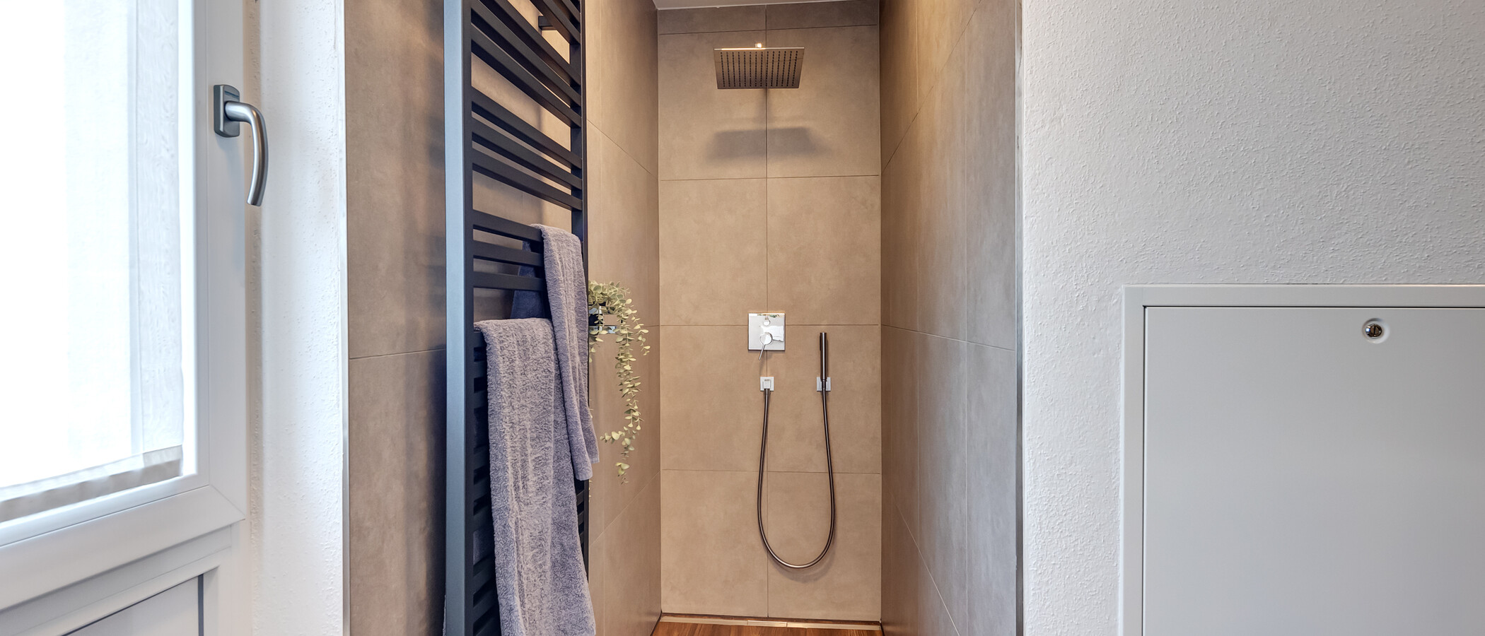 Ravna stran München Haimhausen 01 Kopalnica 13910