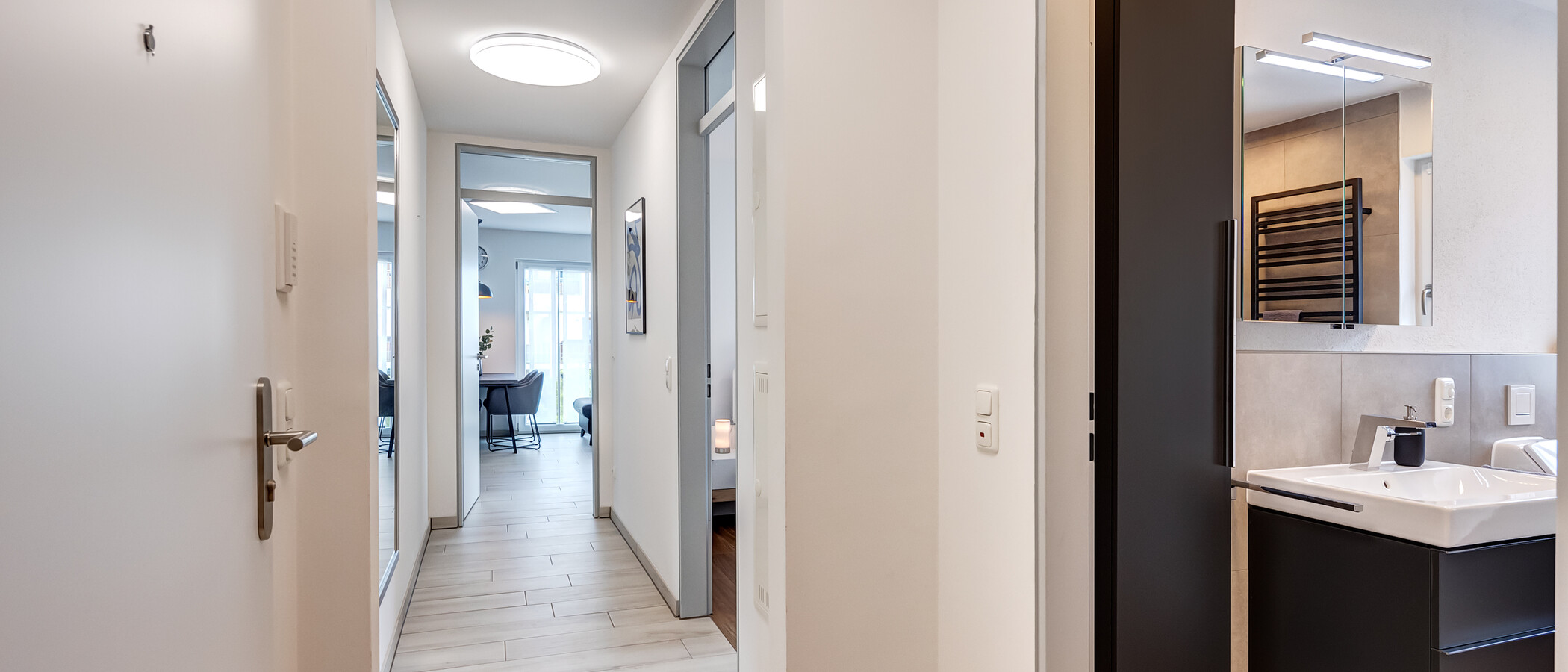 Ravna stran München Haimhausen 01 Koridor/hodnik 13910