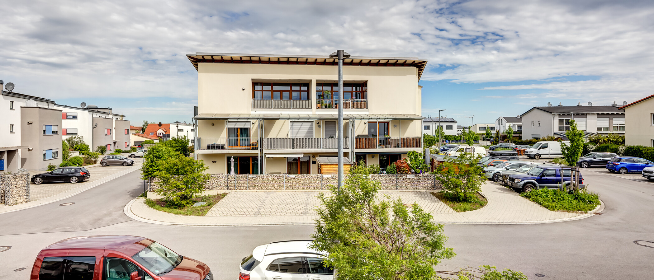 Ravna stran München Haimhausen 01 Oglejte si 13910