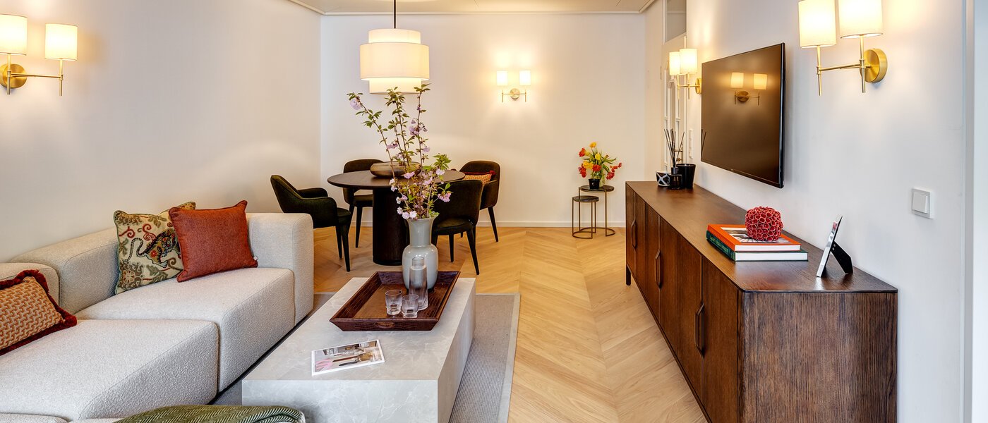 Lapos München Herzogpark 04 Nappali 13940