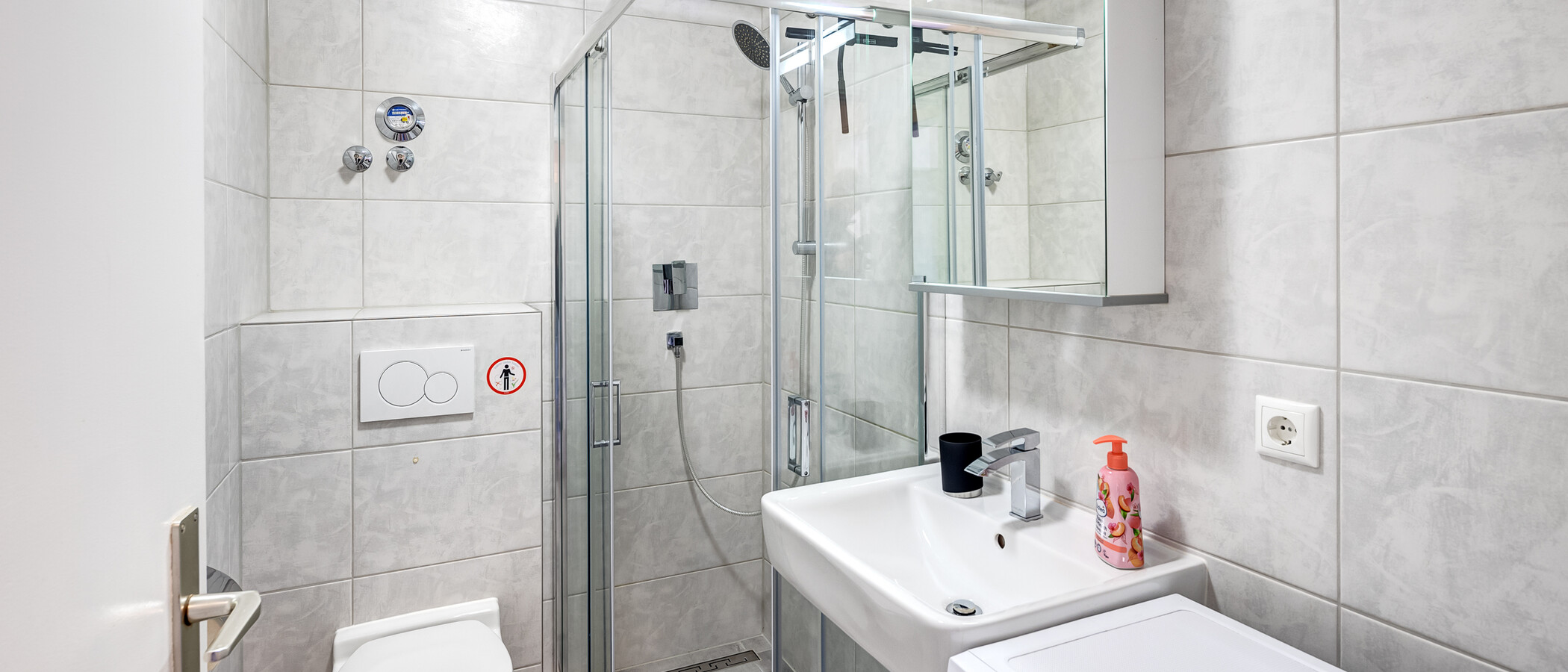 Плосък München Neuhausen 01 Баня 13948