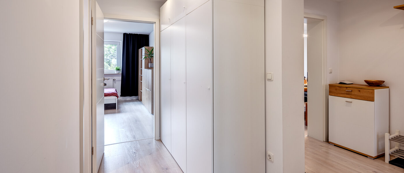 Flat Unterhaching 04 Korridor/gang 13955