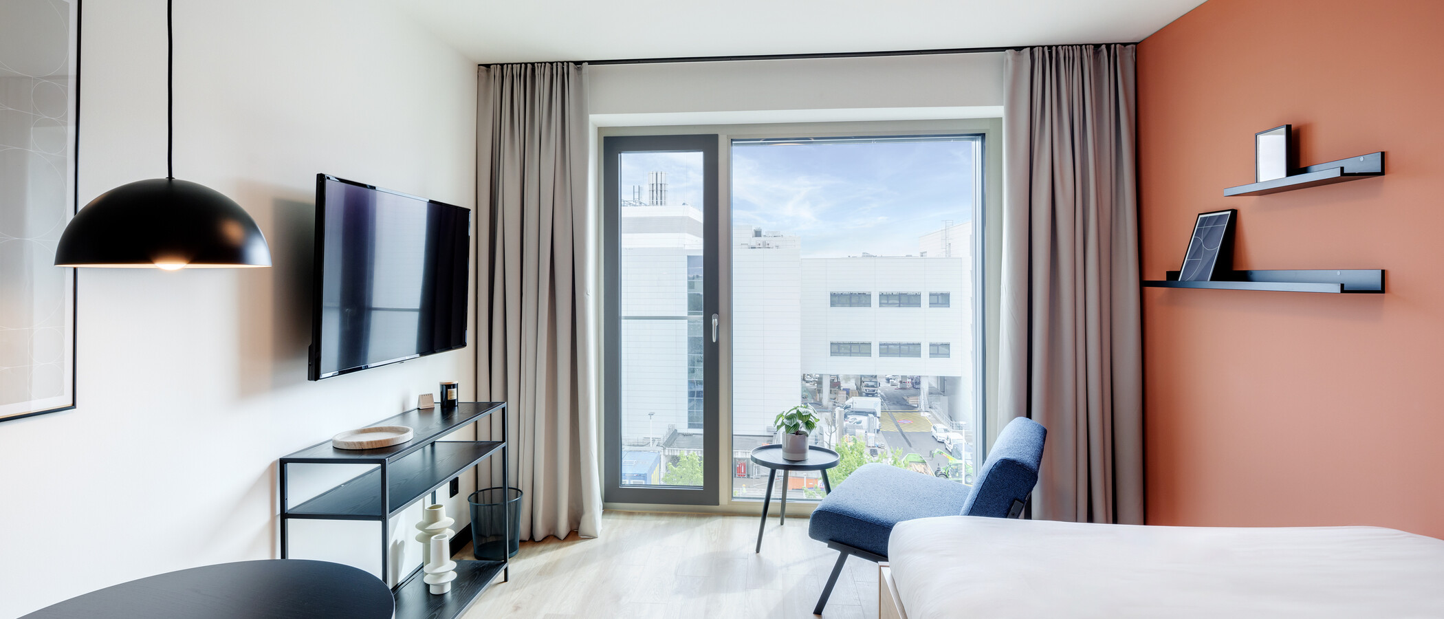 플랫 München Milbertshofen 02 거실 공간 13958