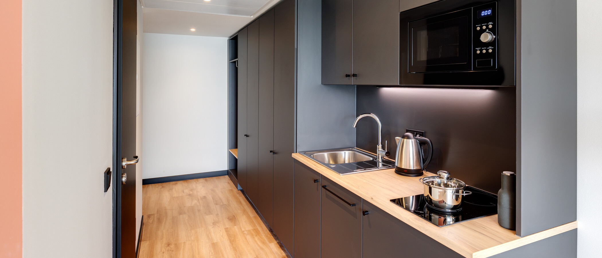 플랫 München Milbertshofen 04 거실 공간 13958