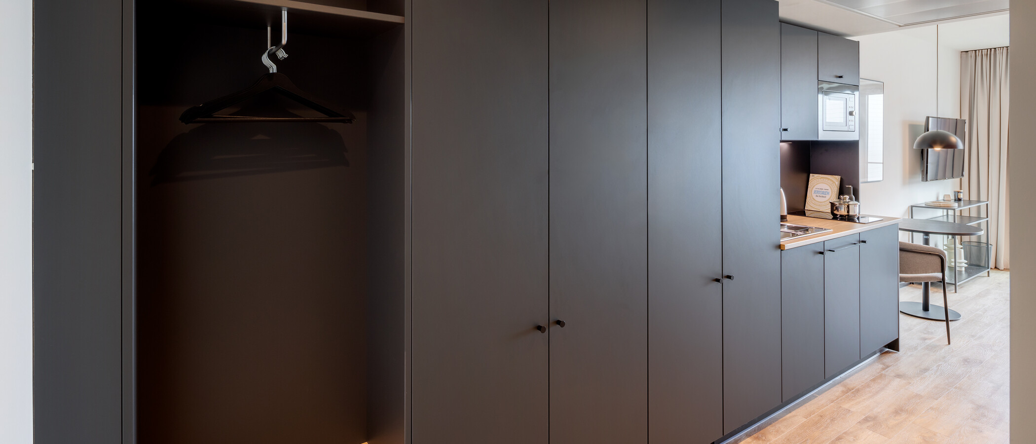 플랫 München Milbertshofen 05 거실 공간 13958