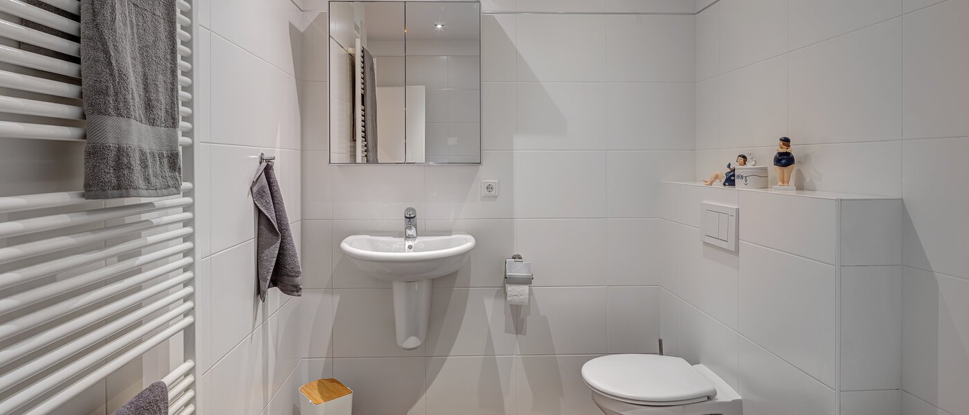 Ploché München Thalkirchen 01 Koupelna 14008