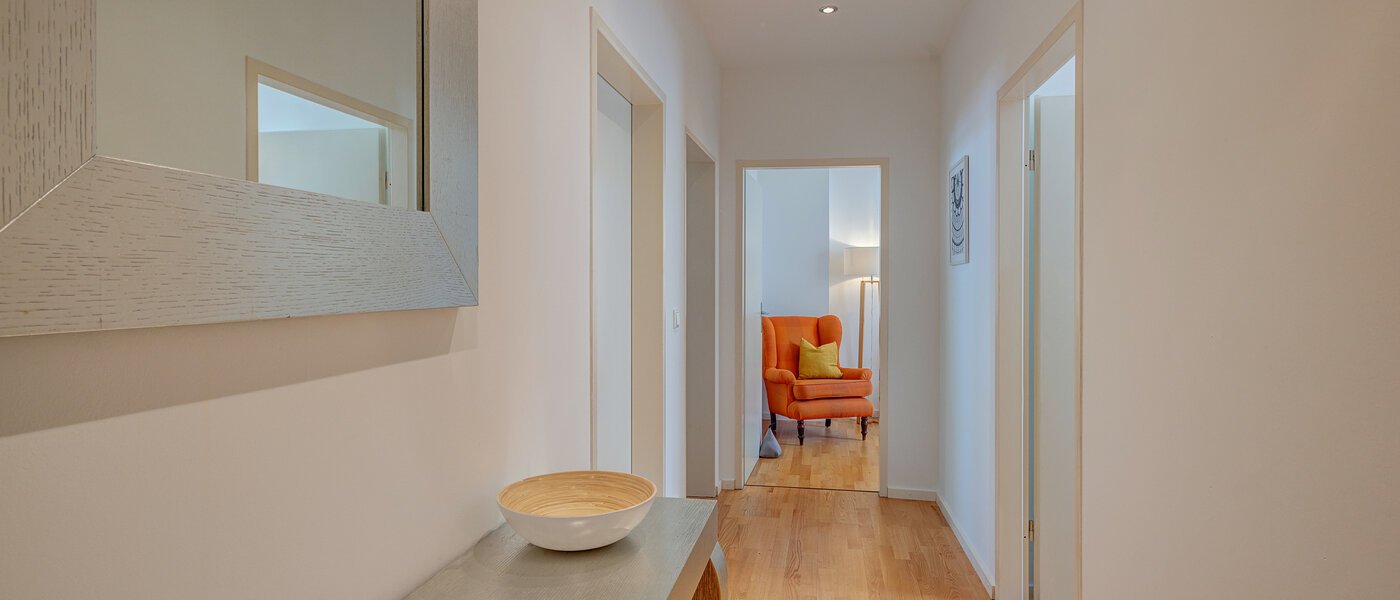 Ploché München Thalkirchen 02 Chodba/chodba 14008