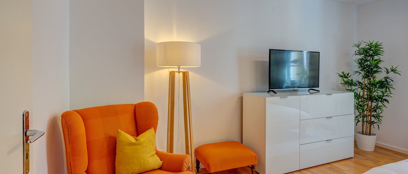 Ploché München Thalkirchen 03 Ložnice 14008