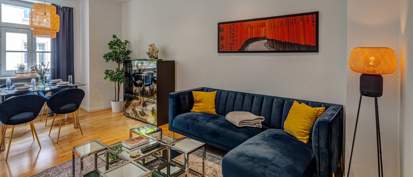 Ploché München Thalkirchen 01 Obývací prostor 14008