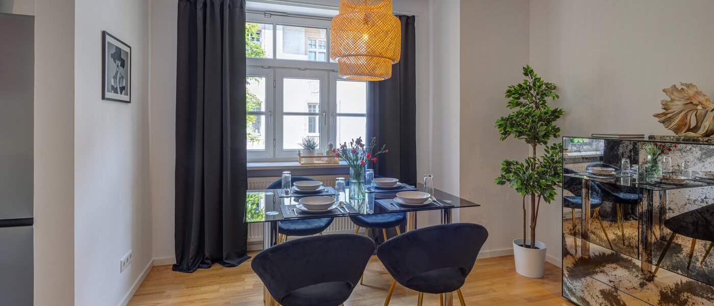 Ploché München Thalkirchen 04 Obývací prostor 14008