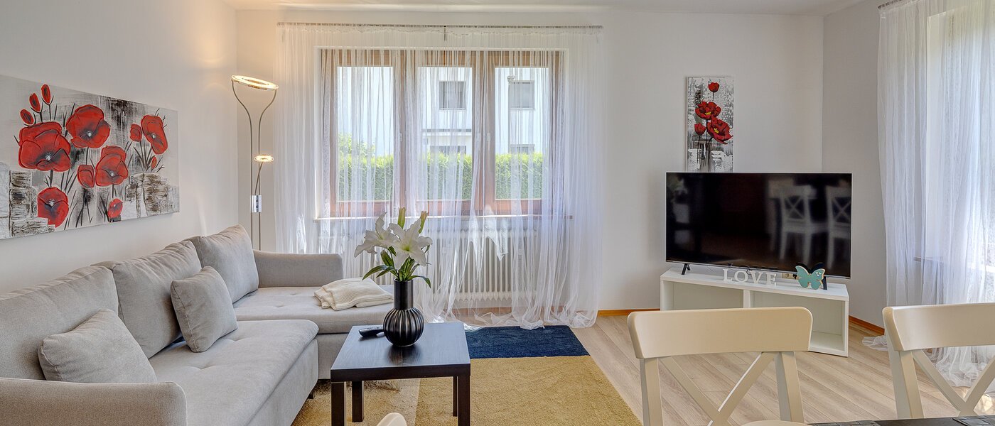 플랫 München Berg am Laim 02 거실 공간 14011