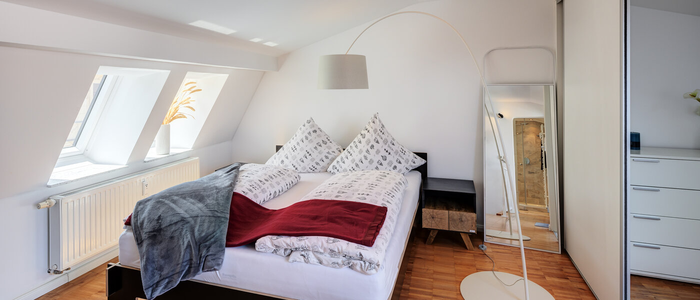 Mieszkanie typu maisonette München Lehel 02 Sypialnia 14018