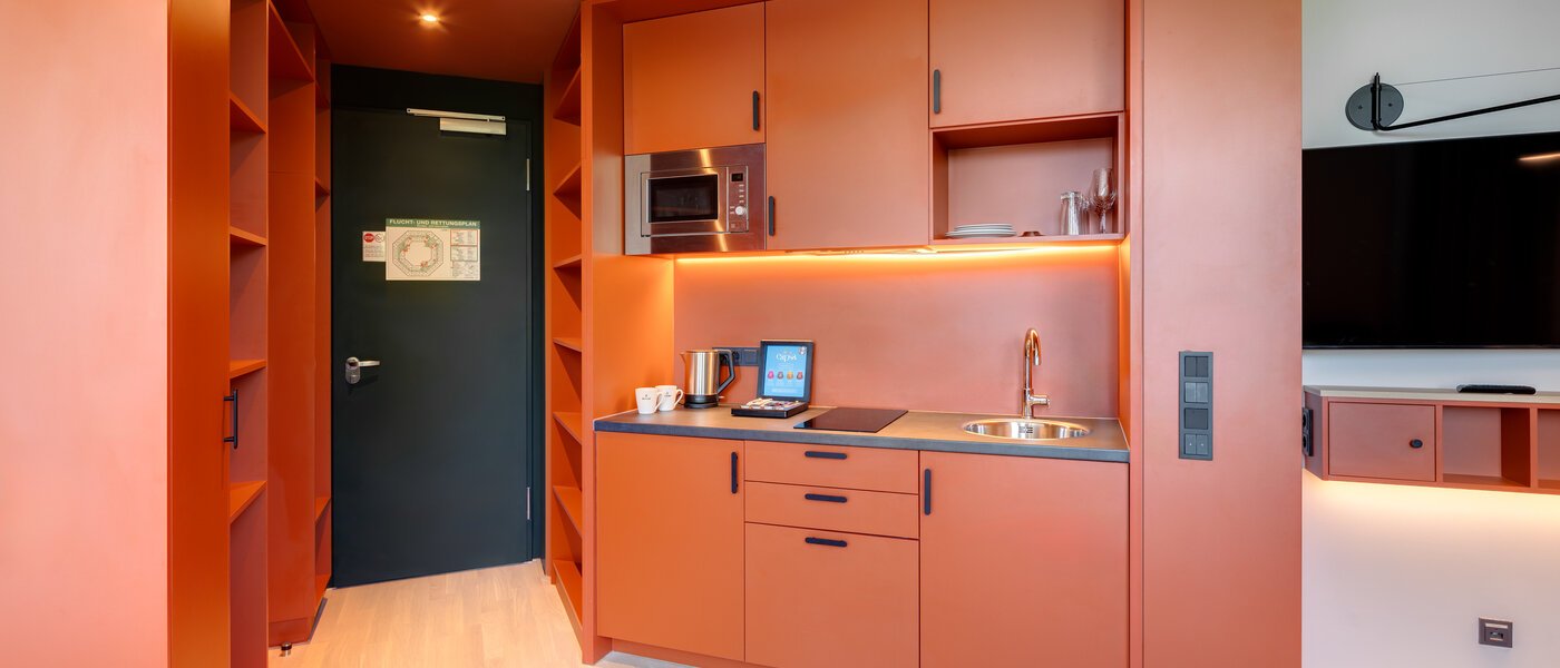 Flat Unterföhring 01 Kjøkken 14031