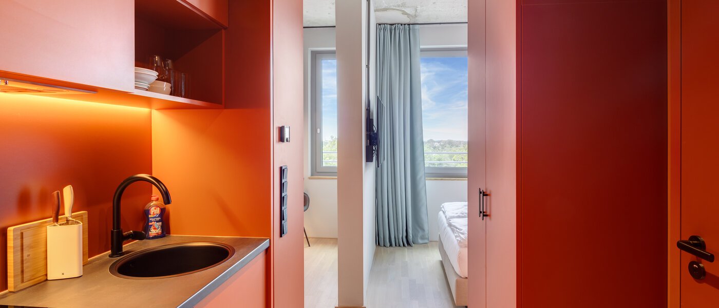 Düz Unterföhring 02 Mutfak 14035