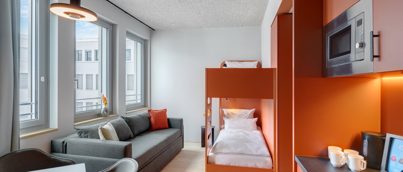 플랫 Unterföhring 01 거실 공간 14036