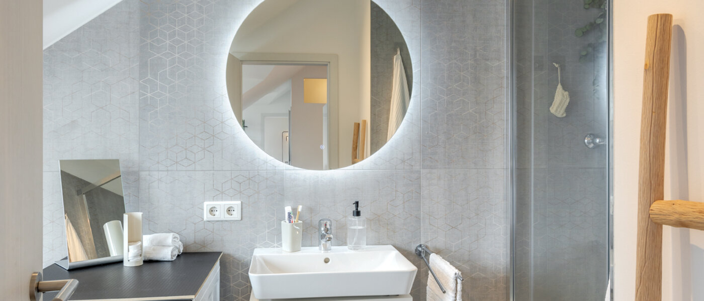 Zolder flat München Sendling 02 Badkamer 14059