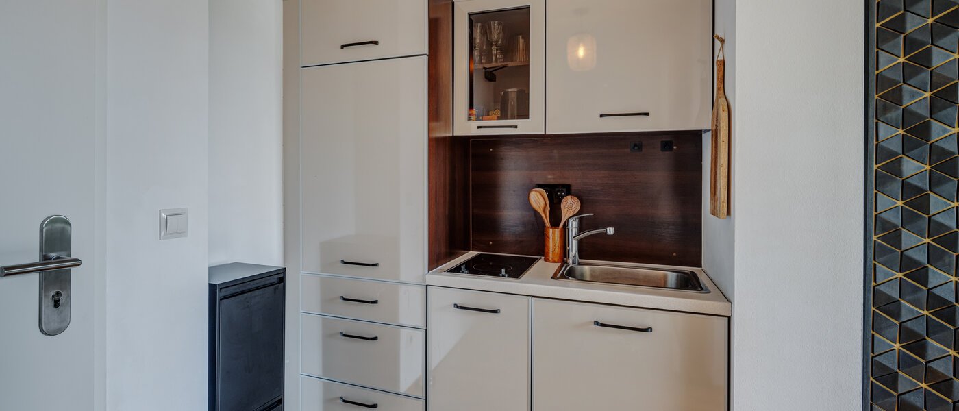 Плоский München Neuhausen 01 Кухня 14060