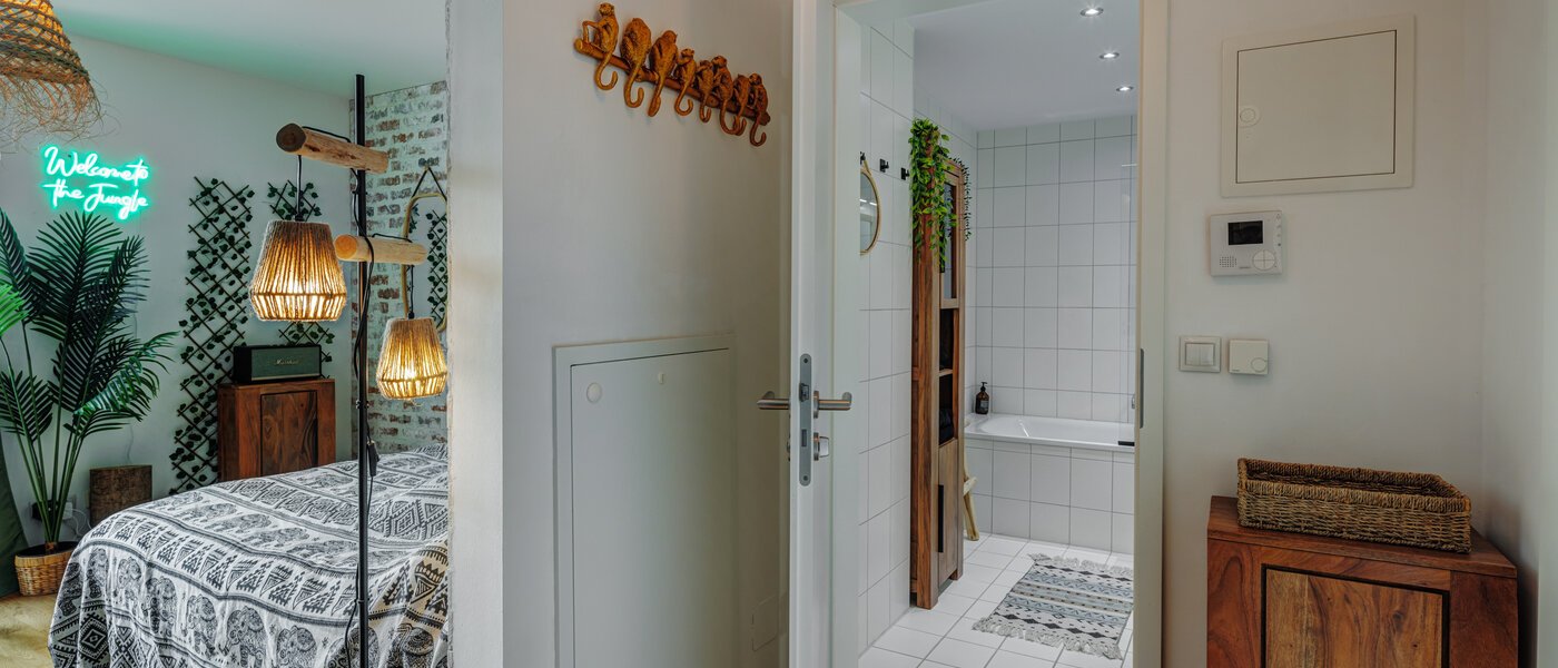 Плоский München Neuhausen 02 Коридор/передпокій 14060