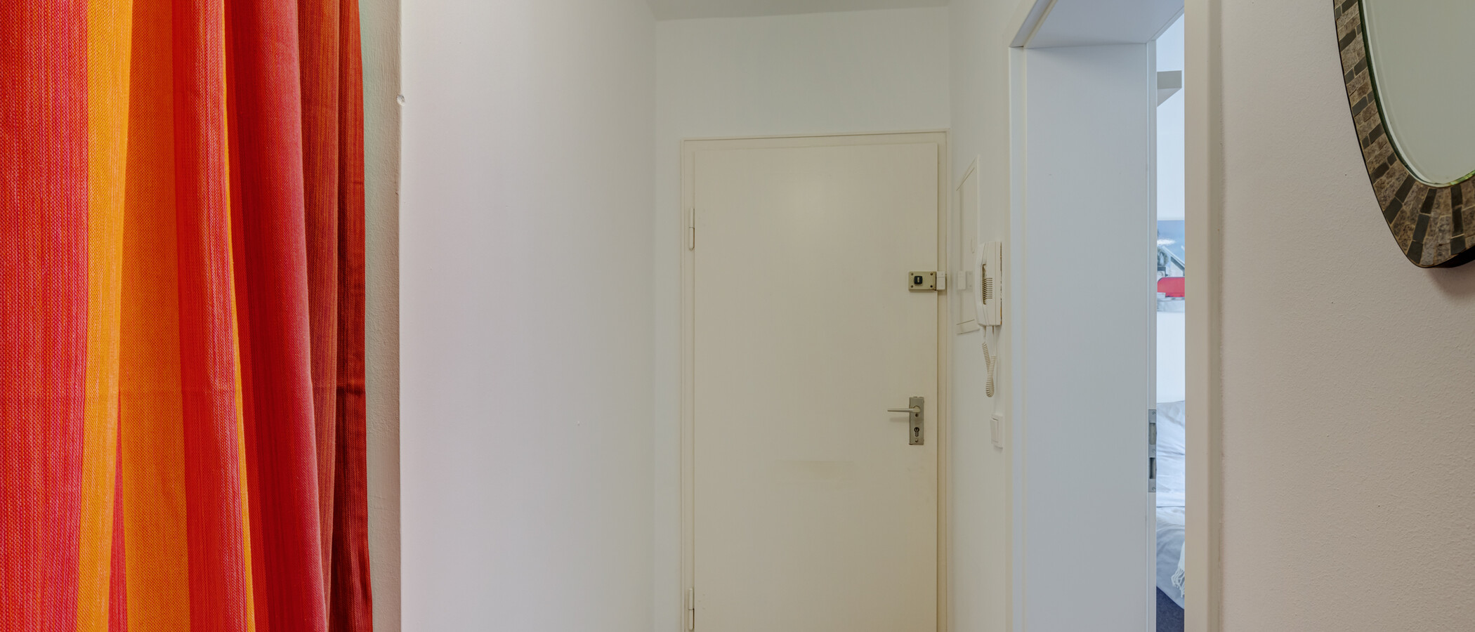 Плосък München Schwabing 01 Коридор/ коридор 14061